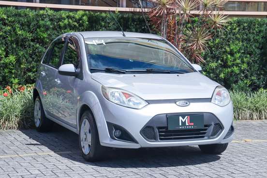 FORD-FIESTA-2014