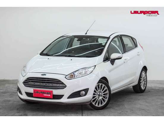FORD-FIESTA-2015