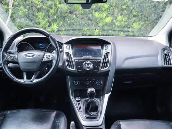 FORD-FOCUS-1.6 SE PLUS 16V FLEX 4P MANUAL FORD-FOCUS-2018