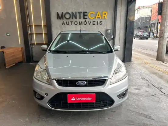 FORD-FOCUS-2013