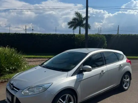 FORD-FOCUS-2.0 SE 16V FLEX 4P POWERSHIFT FORD-FOCUS-2015
