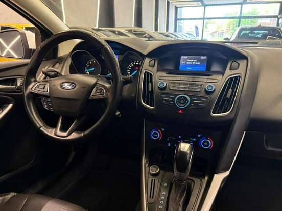 FORD-FOCUS-2.0 SE 16V FLEX 4P POWERSHIFT FORD-FOCUS-2015