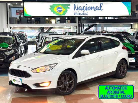 FORD-FOCUS-2015