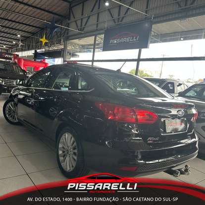 FORD-FOCUS-2018