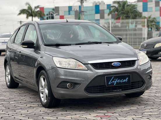 FORD-FOCUS-2013