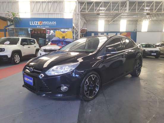 FORD-FOCUS-2015