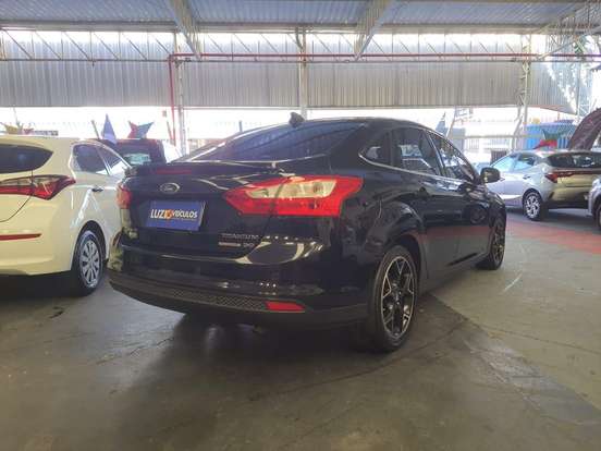 FORD-FOCUS-2015