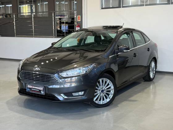 FORD FOCUS 2.0 TITANIUM PLUS FASTBACK 16V FLEX 4P POWERSHIFT