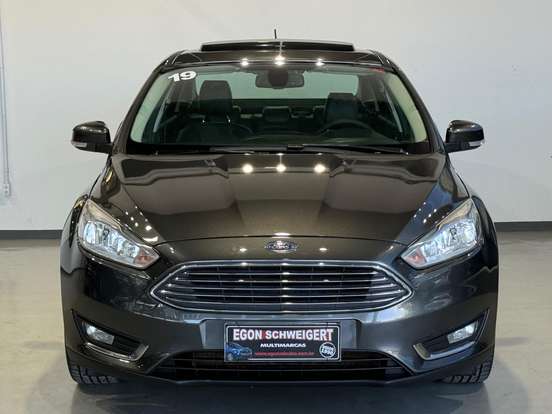 FORD-FOCUS-2.0 TITANIUM PLUS FASTBACK 16V FLEX 4P POWERSHIFT FORD-FOCUS-2019