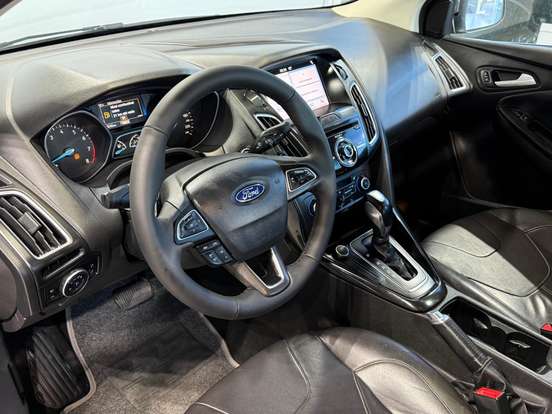 FORD-FOCUS-2.0 TITANIUM PLUS FASTBACK 16V FLEX 4P POWERSHIFT FORD-FOCUS-2019
