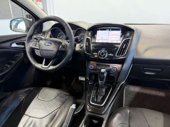 FORD-FOCUS-2.0 TITANIUM PLUS FASTBACK 16V FLEX 4P POWERSHIFT FORD-FOCUS-2019