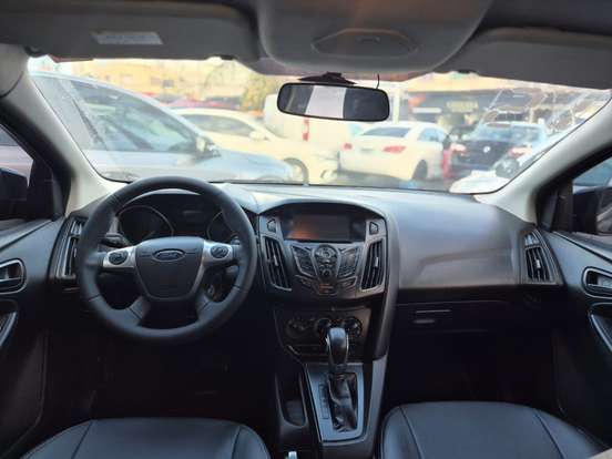 FORD-FOCUS-2.0 TITANIUM SEDAN 16V FLEX 4P AUTOMÁTICO FORD-FOCUS-2014
