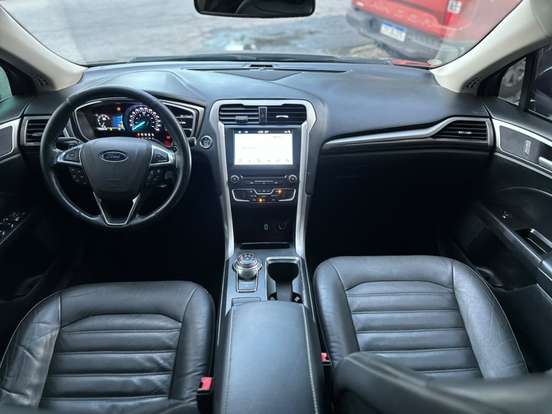 FORD-FUSION-2018