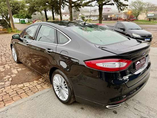FORD-FUSION-2014