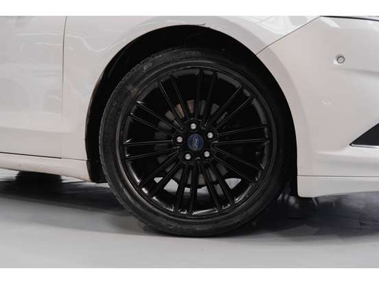 FORD-FUSION-2.0 TITANIUM AWD 16V GASOLINA 4P AUTOMÁTICO FORD-FUSION-2015