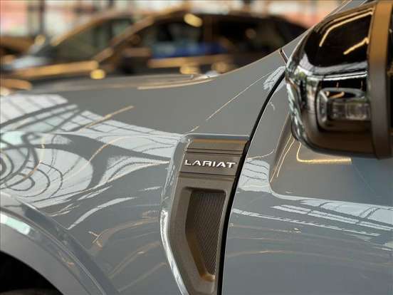 FORD-MAVERICK-2.5 HYBRID LARIAT e-CVT FORD-MAVERICK-2024