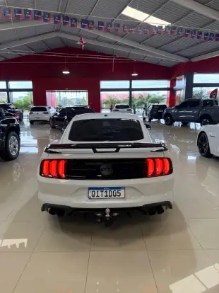 FORD-MUSTANG-2018