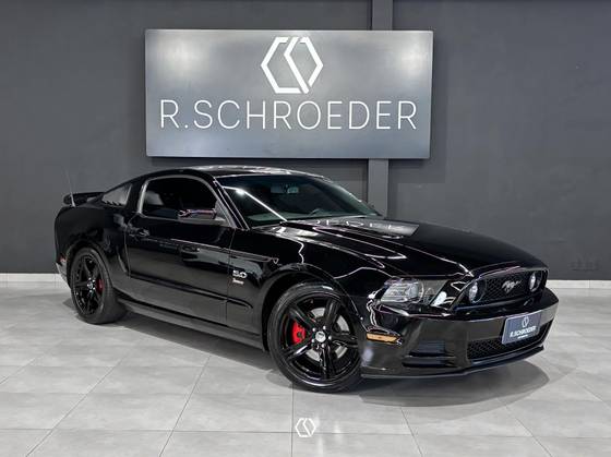 FORD MUSTANG 5.0 GT PREMIUM COUPÉ V8 32V GASOLINA 2P AUTOMÁTICO