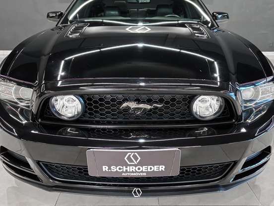 FORD-MUSTANG-2012