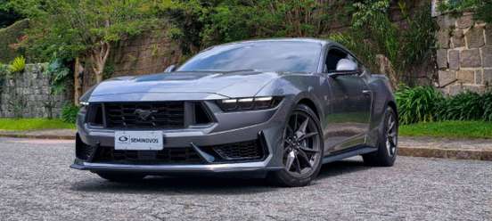 FORD-MUSTANG-2025