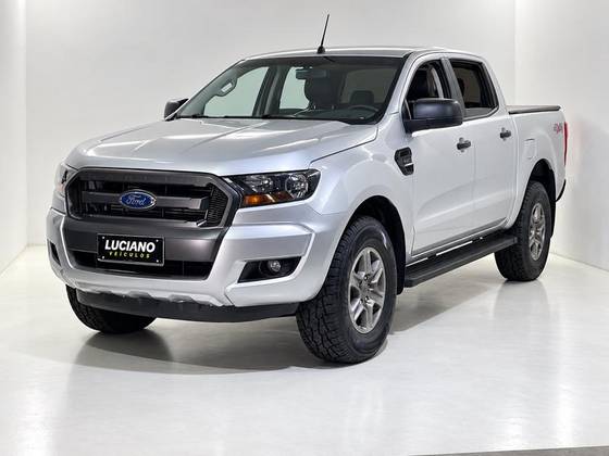 FORD RANGER 2.2 XLS 4X4 CD 16V DIESEL 4P AUTOMÁTICO