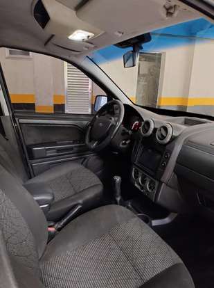 FORD-ECOSPORT-2010