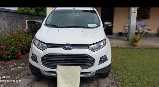 FORD-ECOSPORT-2014