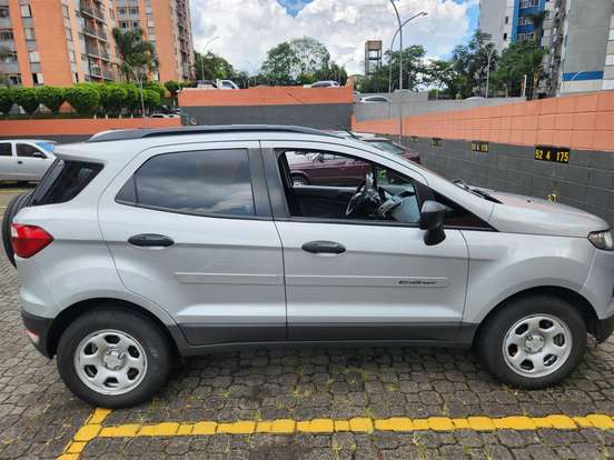 FORD-ECOSPORT-2013