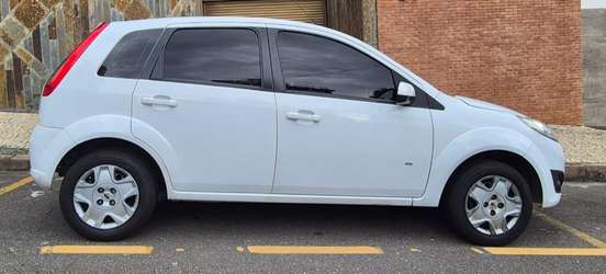 FORD-FIESTA-2013
