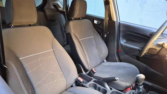 FORD-FIESTA-2015