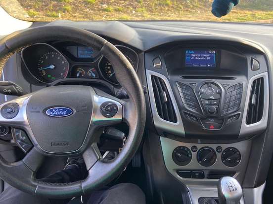 FORD-FOCUS-1.6 SE 16V FLEX 4P MANUAL FORD-FOCUS-2013