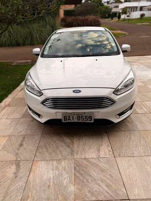 FORD-FOCUS-2015