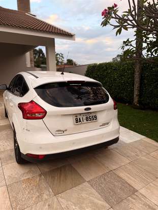 FORD-FOCUS-2015