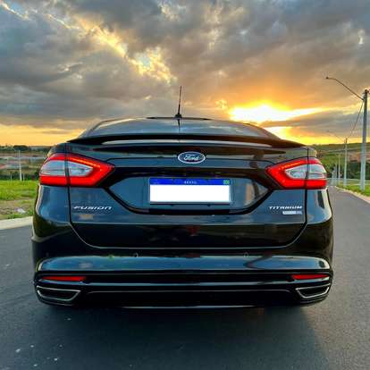 FORD-FUSION-2015