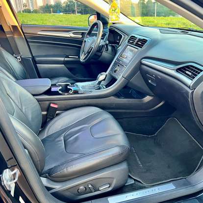 FORD-FUSION-2015