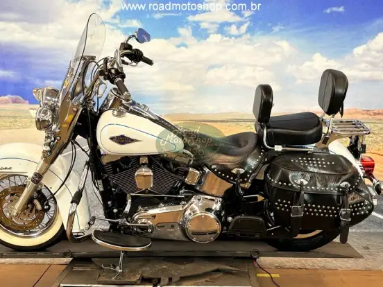 HARLEY-DAVIDSON-SOFTAIL HERITAGE CLASSIC-2013