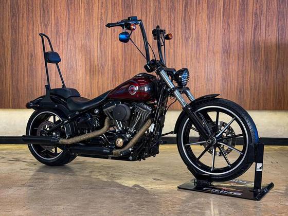 HARLEY-DAVIDSON SOFTAIL BREAKOUT 