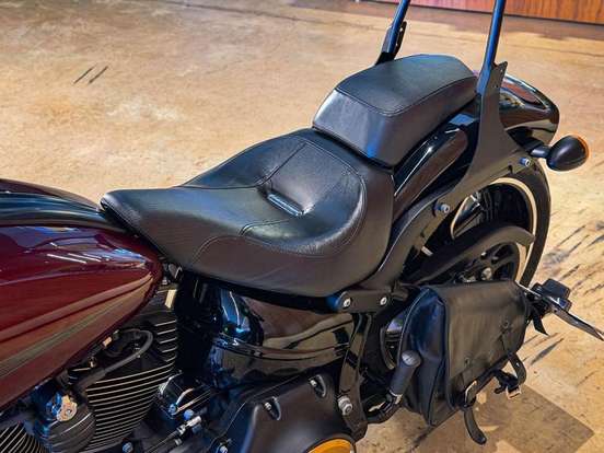 HARLEY-DAVIDSON-SOFTAIL BREAKOUT HARLEY-DAVIDSON-SOFTAIL BREAKOUT-2015