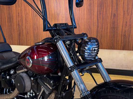 HARLEY-DAVIDSON-SOFTAIL BREAKOUT-2015
