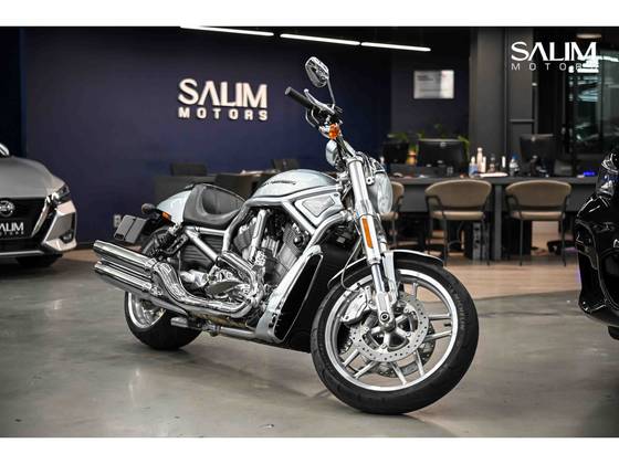 HARLEY-DAVIDSON V-ROD 10TH ANNIVERSARY EDITION 