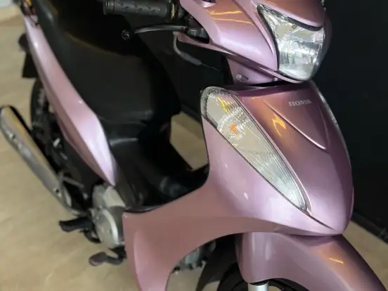 HONDA-BIZ 125 ES HONDA-BIZ 125 ES-2011