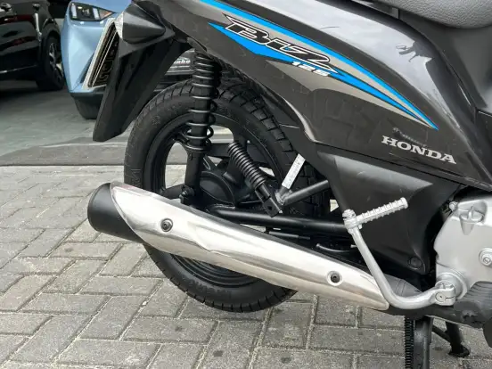 HONDA-BIZ 125i-2016