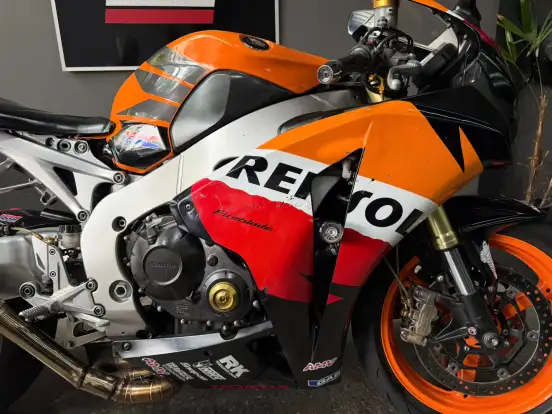 HONDA-CBR 1000RR REPSOL HONDA-CBR 1000RR REPSOL-2009