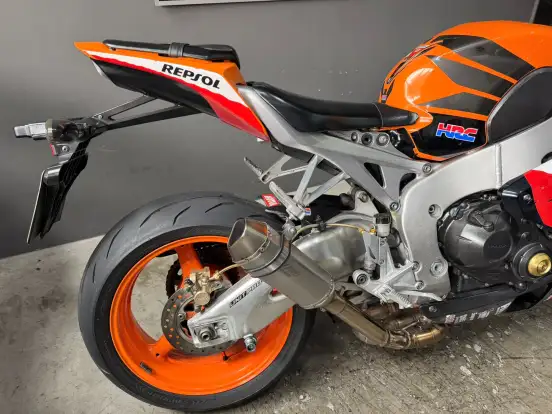 HONDA-CBR 1000RR REPSOL HONDA-CBR 1000RR REPSOL-2009
