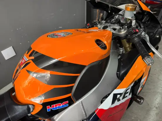 HONDA-CBR 1000RR REPSOL-2009