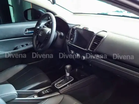HONDA-CITY-1.5 i-VTEC FLEX HATCH TOURING CVT HONDA-CITY-2026