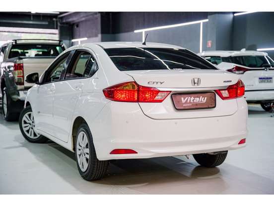 HONDA-CITY-1.5 DX 16V FLEX 4P MANUAL HONDA-CITY-2015