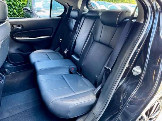 HONDA-CITY-1.5 i-VTEC FLEX HATCH TOURING CVT HONDA-CITY-2022