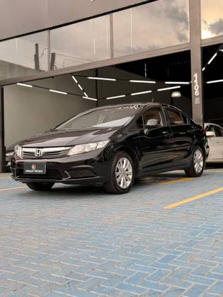 HONDA CIVIC 1.8 LXS 16V FLEX 4P AUTOMÁTICO
