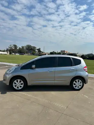 HONDA-FIT-2012